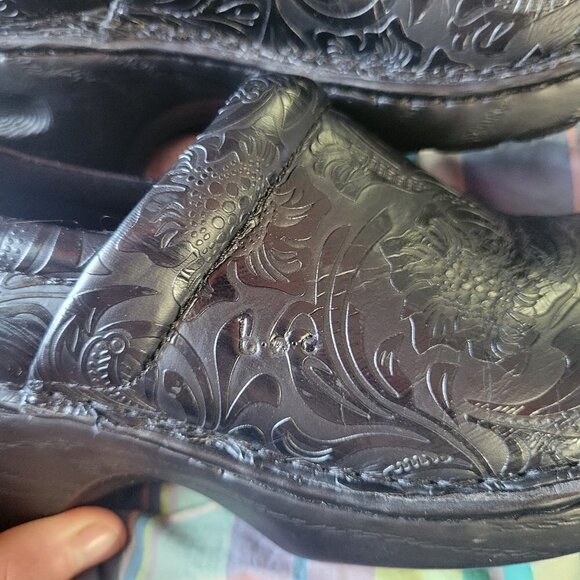 B.O.C Women's Black Tooled Peggy Slip-On Clog Size 8 - Picture 11 of 14